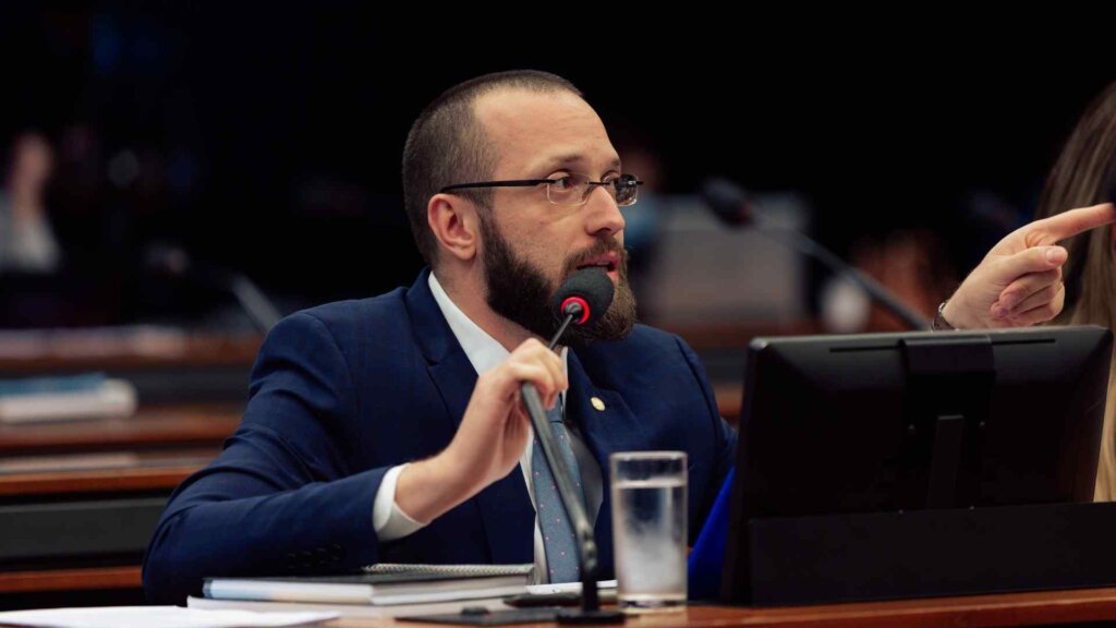 Filipe Barros